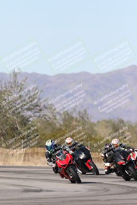 media/Dec-01-2025-Moto Forza (Mon) [[2daa91e15f]]/3-Beginner Group/Session 3 (Turn 3)/